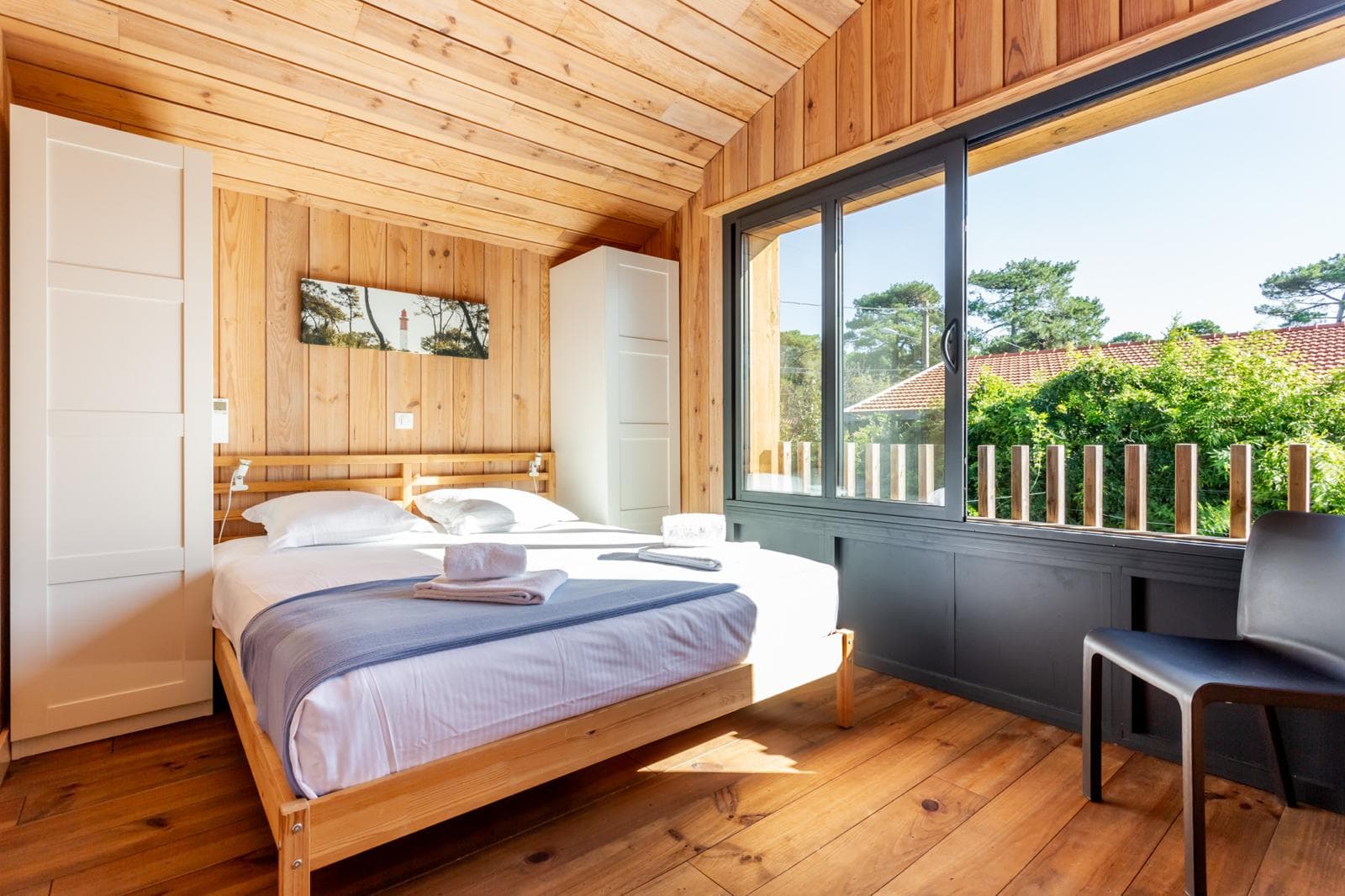 Six chambres climatisées + un dortoir