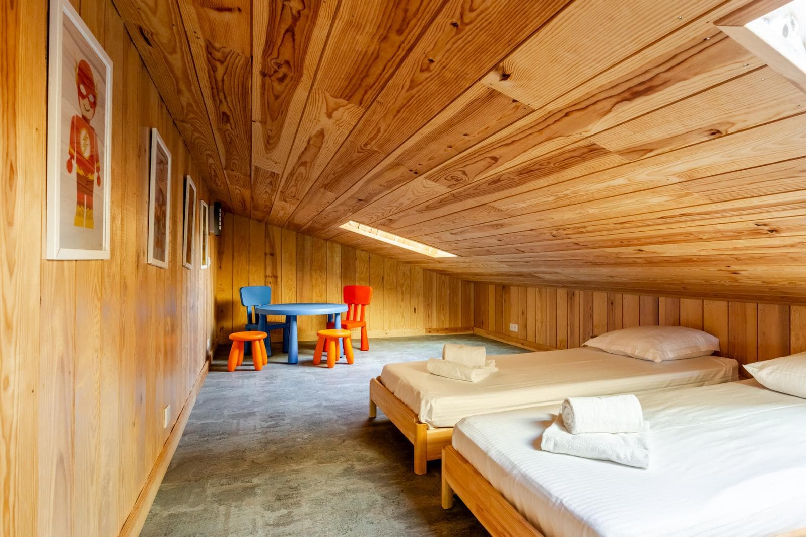 Bedrooms & dorm — Villa Les Zines