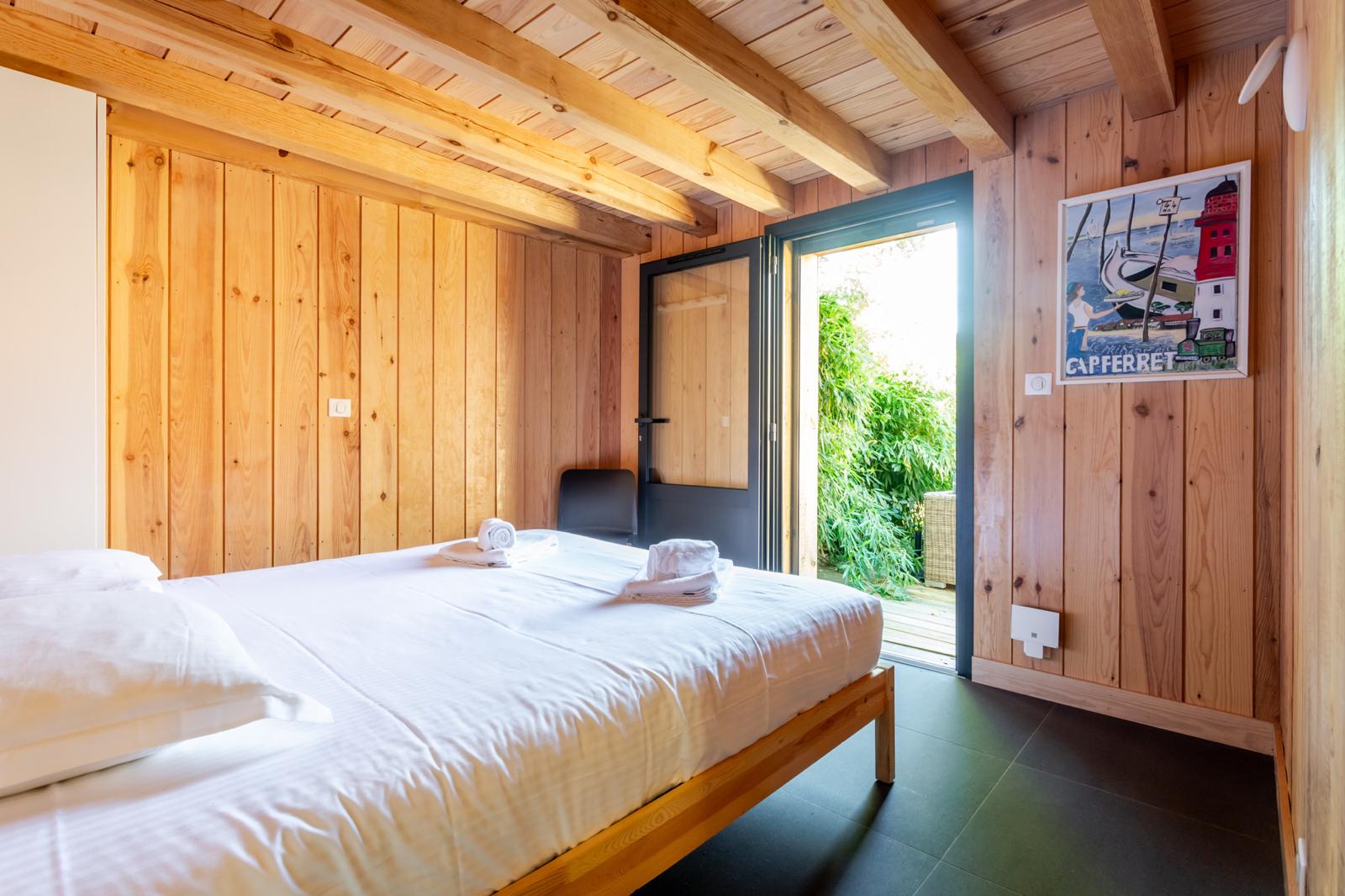 Bedrooms & dorm — Villa Les Zines