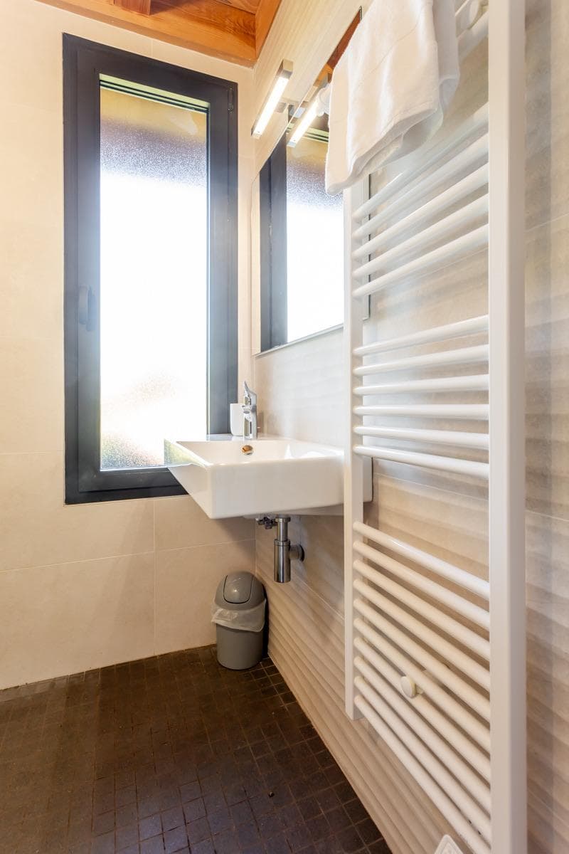 Bathrooms — Villa Les Zines